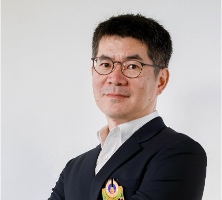Associate Professor Phisit Khemawoot